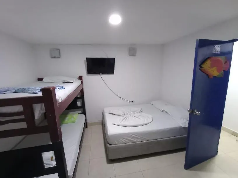 Hotel Vista Al Mar Habitacion Para 6 Personas Gaira